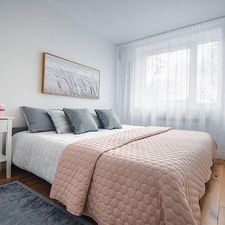 New Luxury 3Br Apartment In Old Town, Free Parking Haapsalu Kültér fotó