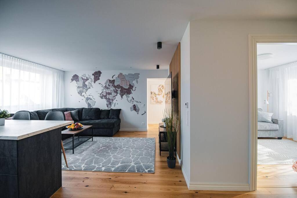 New Luxury 3Br Apartment In Old Town, Free Parking Haapsalu Kültér fotó