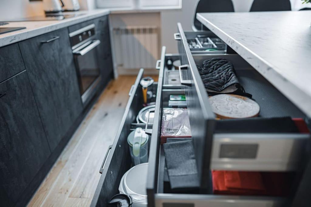 New Luxury 3Br Apartment In Old Town, Free Parking Haapsalu Kültér fotó