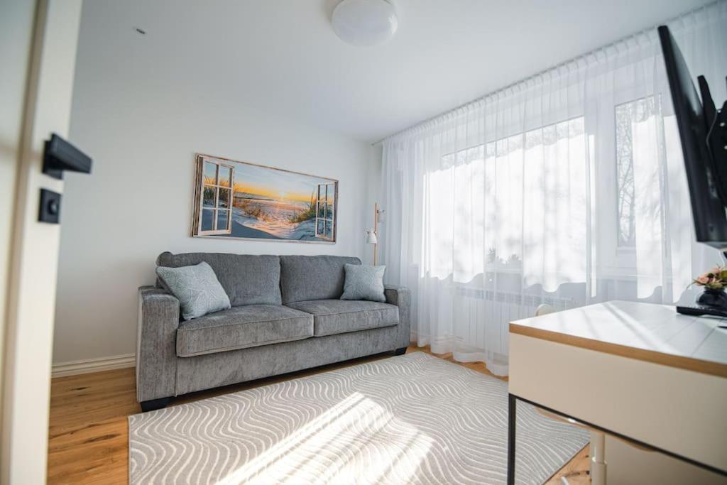 New Luxury 3Br Apartment In Old Town, Free Parking Haapsalu Kültér fotó